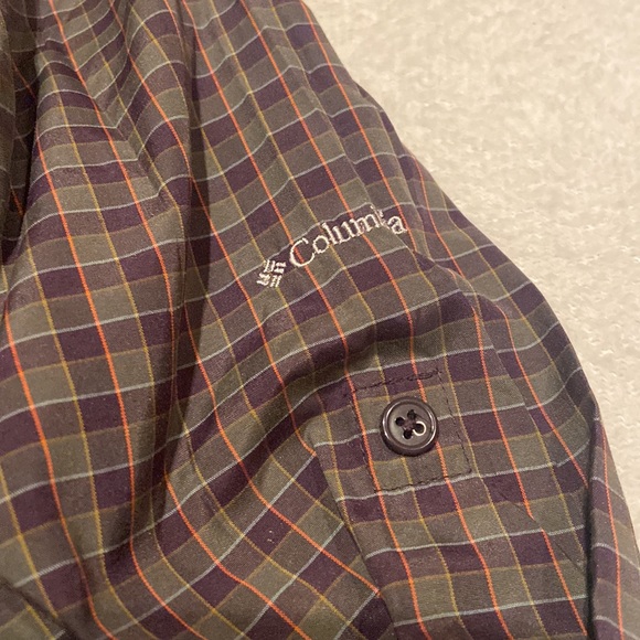 COLUMBIA Omni-Shade Sun Protection Size S/P Button Down Shirt - Picture 4 of 10